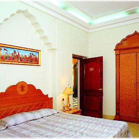 Bajaj Indian Home Stay Yeni Delhi Dış mekan fotoğraf