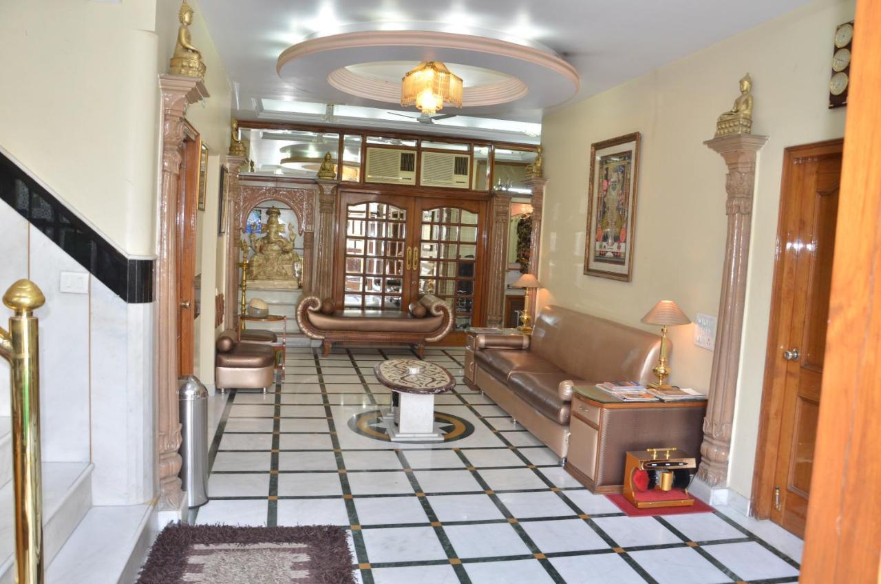 Bajaj Indian Home Stay Yeni Delhi Dış mekan fotoğraf