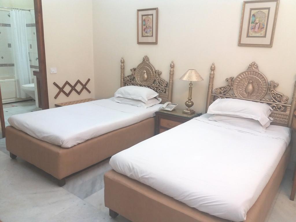Bajaj Indian Home Stay Yeni Delhi Dış mekan fotoğraf
