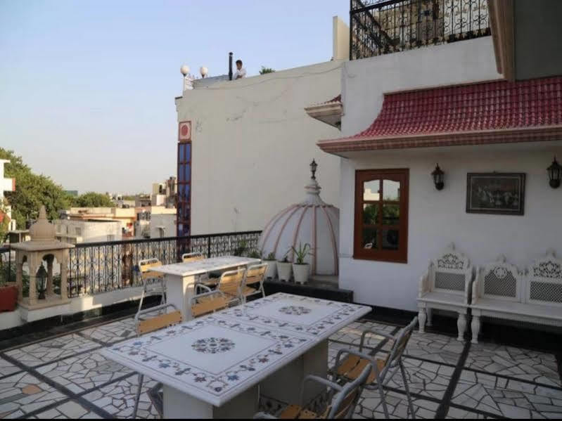 Bajaj Indian Home Stay Yeni Delhi Dış mekan fotoğraf
