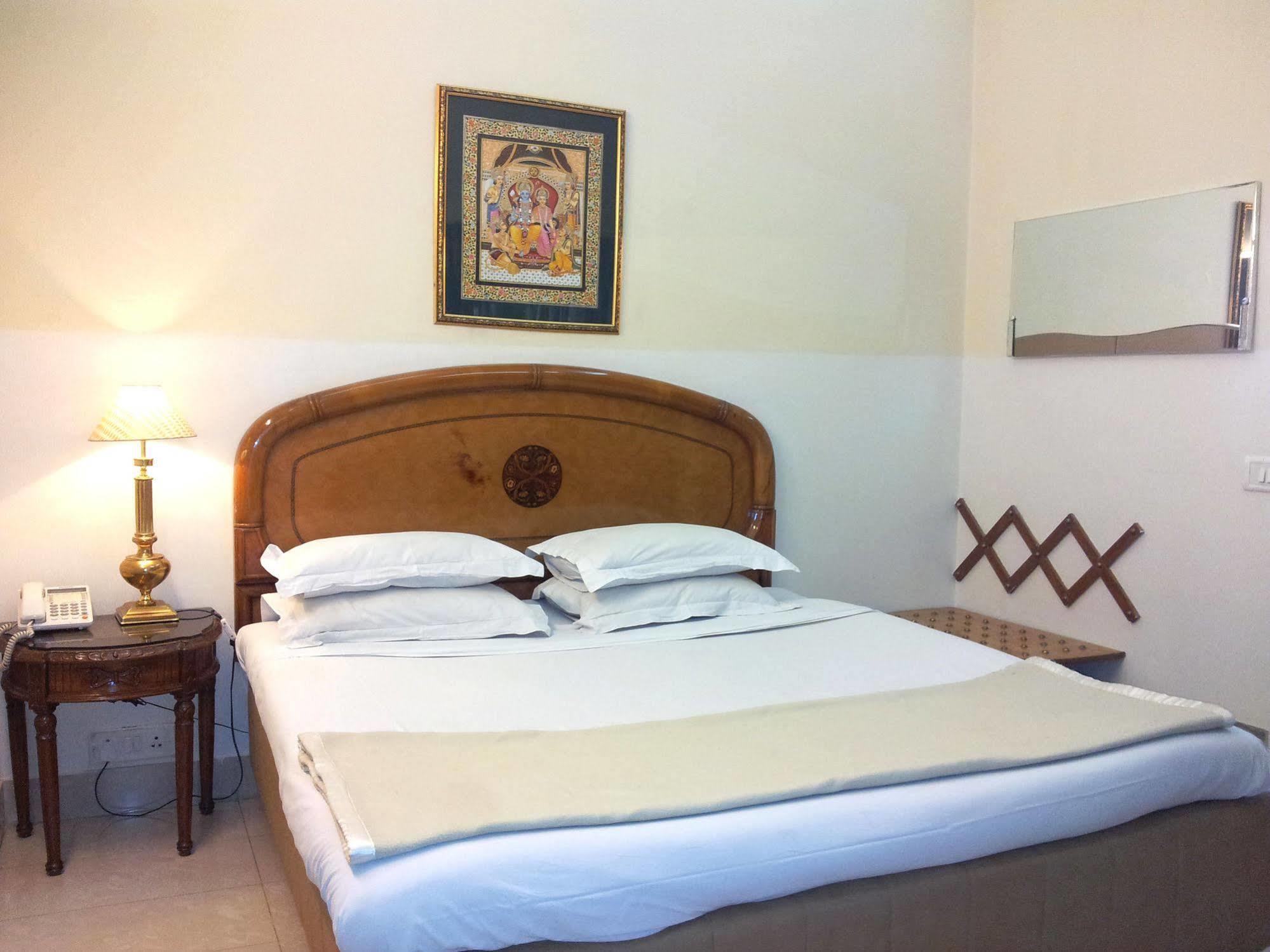 Bajaj Indian Home Stay Yeni Delhi Dış mekan fotoğraf