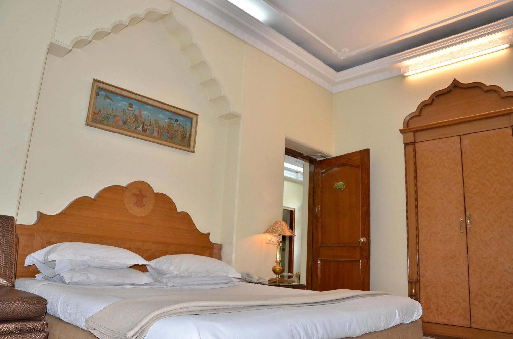 Bajaj Indian Home Stay Yeni Delhi Dış mekan fotoğraf
